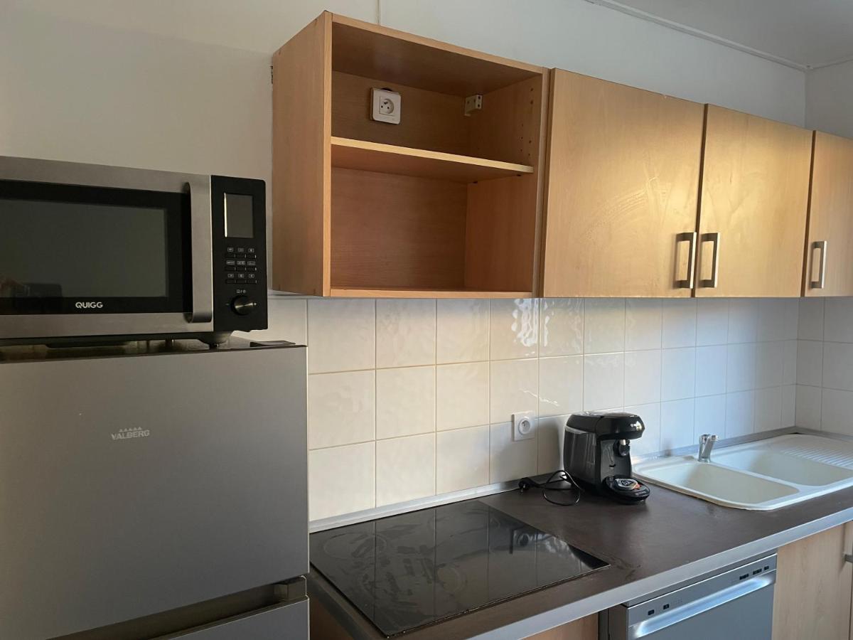 Cozy Oasis: Quiet 2-Room Apartment with Terrace and Free Parking Toulouse Exterior photo